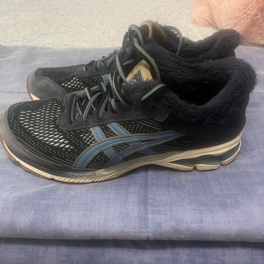 ASICS Gel Kayano 26 size 11.  Suede.